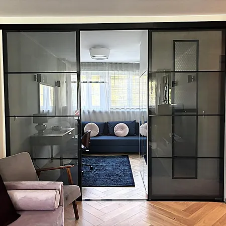 In The Heart Of Luxury Apartment